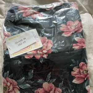 Brand New Lularoe Medium Olivia skirt!